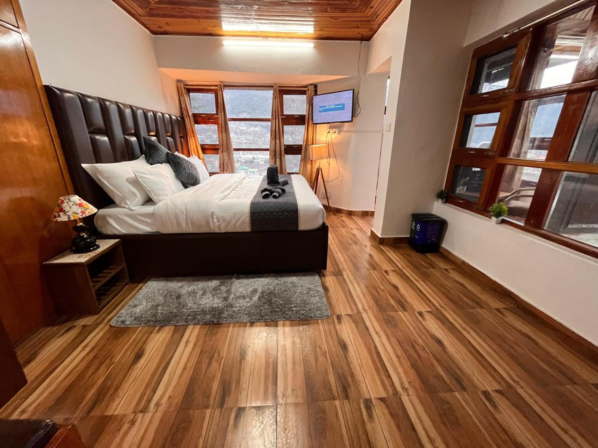 Himalayan River Mountain View 2 Bedrooms Cottage, Manali Dış mekan fotoğraf