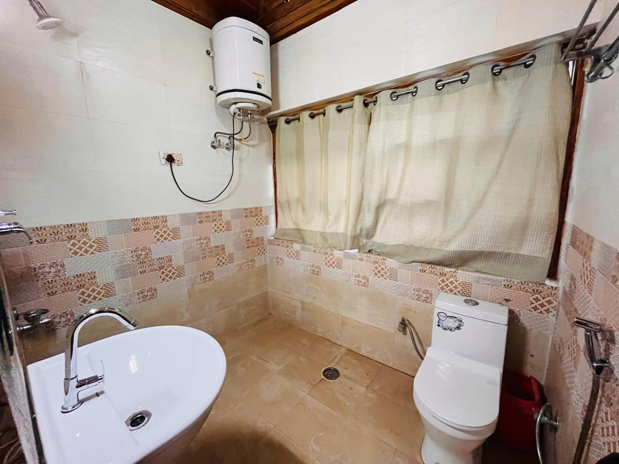 Himalayan River Mountain View 2 Bedrooms Cottage, Manali Dış mekan fotoğraf