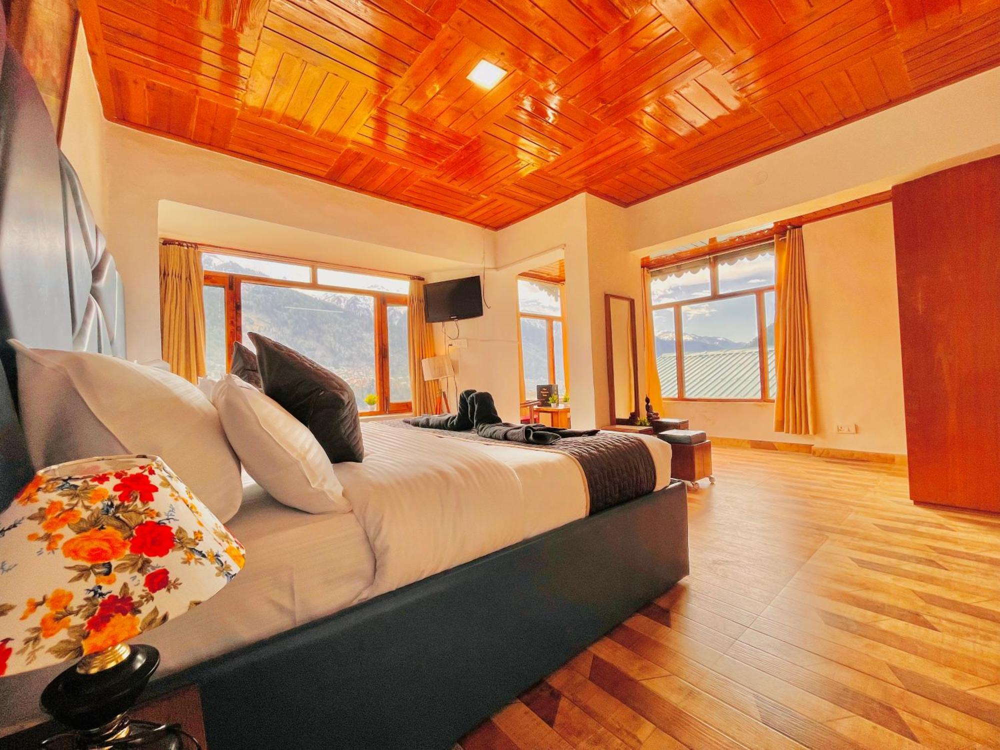 Himalayan River Mountain View 2 Bedrooms Cottage, Manali Dış mekan fotoğraf